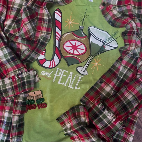 2X & 3X Red & Green Christmas Plaid Flannel / Shacket - Picture 10 of 10